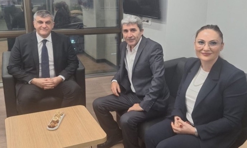 BOZKURT VE YAĞMAHAN, ZİRAAT BANKASI İZMİR KURUMSAL ŞUBESİNİ ZİYARET ETTİ