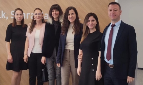 BOZKURT, HALK BANKASI BOSTANLI ŞUBESİNİ ZİYARET ETTİ